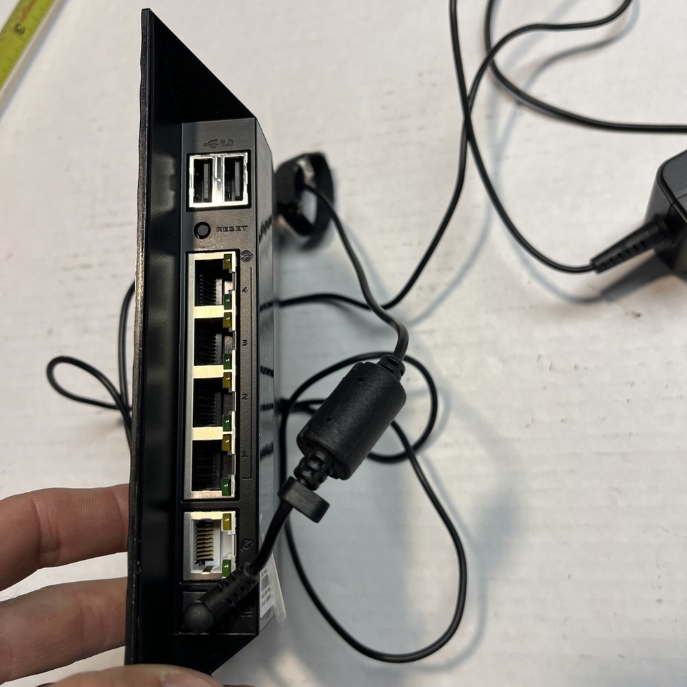 Asus Router - Picture 3 of 5